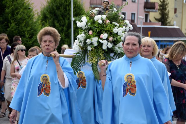 Uroczystość Bożego Ciała na Osiedlu Młodych w Świdnicy
