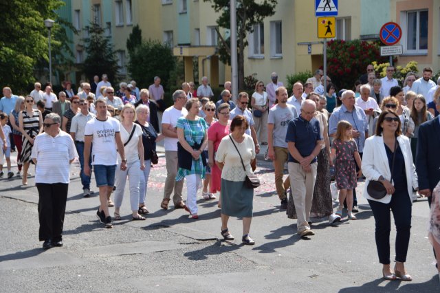 Uroczystość Bożego Ciała na Osiedlu Młodych w Świdnicy