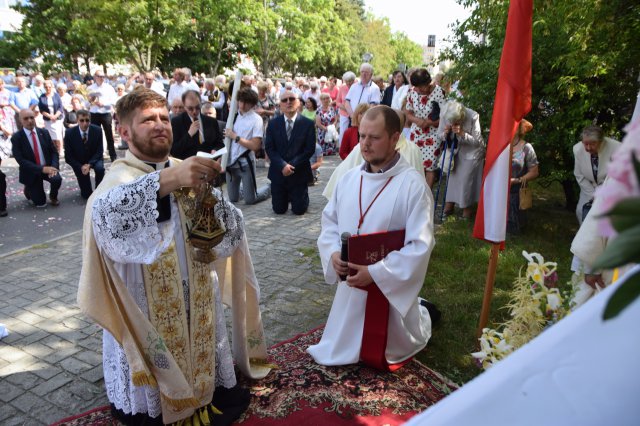 Uroczystość Bożego Ciała na Osiedlu Młodych w Świdnicy