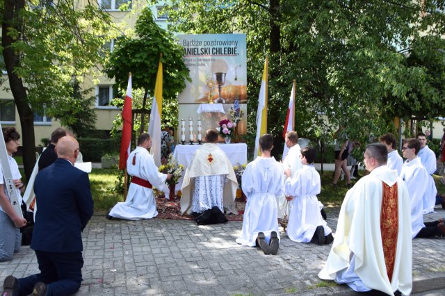 Uroczystość Bożego Ciała na Osiedlu Młodych w Świdnicy