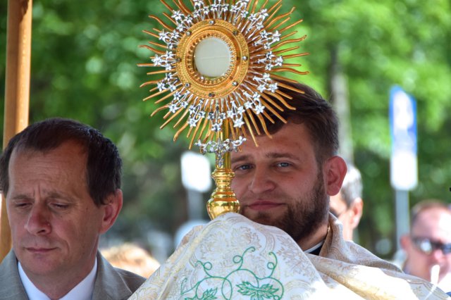 Uroczystość Bożego Ciała na Osiedlu Młodych w Świdnicy