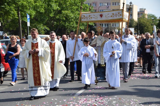 Uroczystość Bożego Ciała na Osiedlu Młodych w Świdnicy