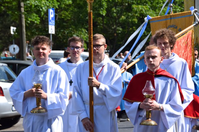 Uroczystość Bożego Ciała na Osiedlu Młodych w Świdnicy