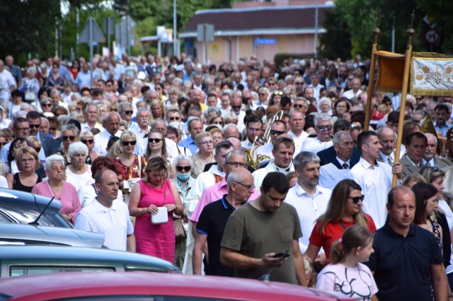 Uroczystość Bożego Ciała na Osiedlu Młodych w Świdnicy