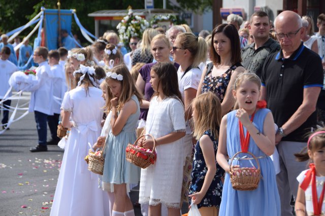 Uroczystość Bożego Ciała na Osiedlu Młodych w Świdnicy