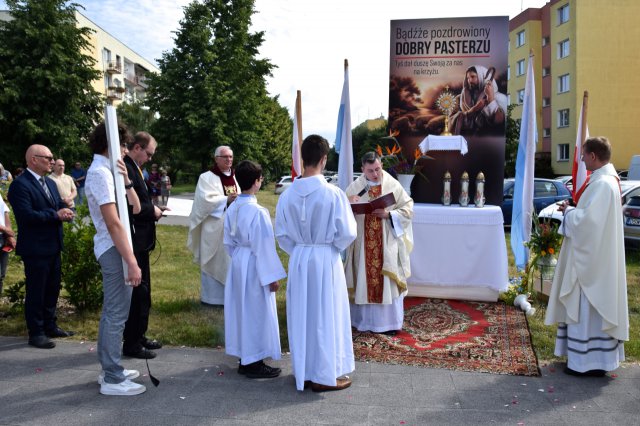 Uroczystość Bożego Ciała na Osiedlu Młodych w Świdnicy