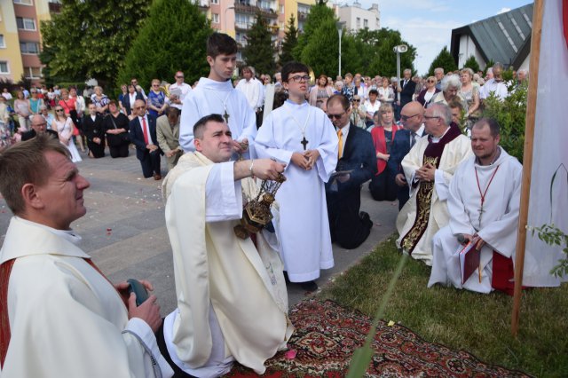 Uroczystość Bożego Ciała na Osiedlu Młodych w Świdnicy