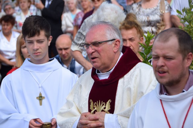 Uroczystość Bożego Ciała na Osiedlu Młodych w Świdnicy