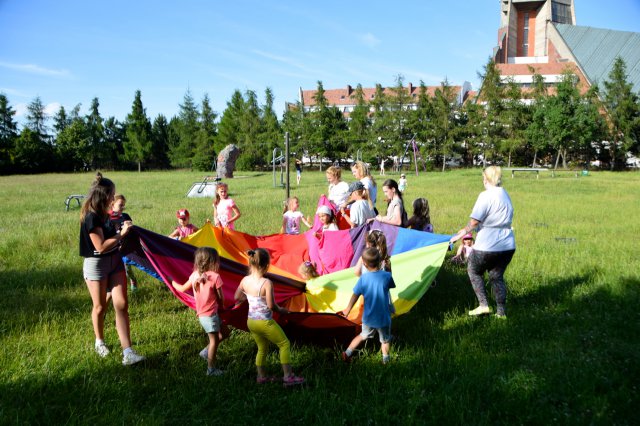 Lato na podwórku powróciło na świdnickie osiedla