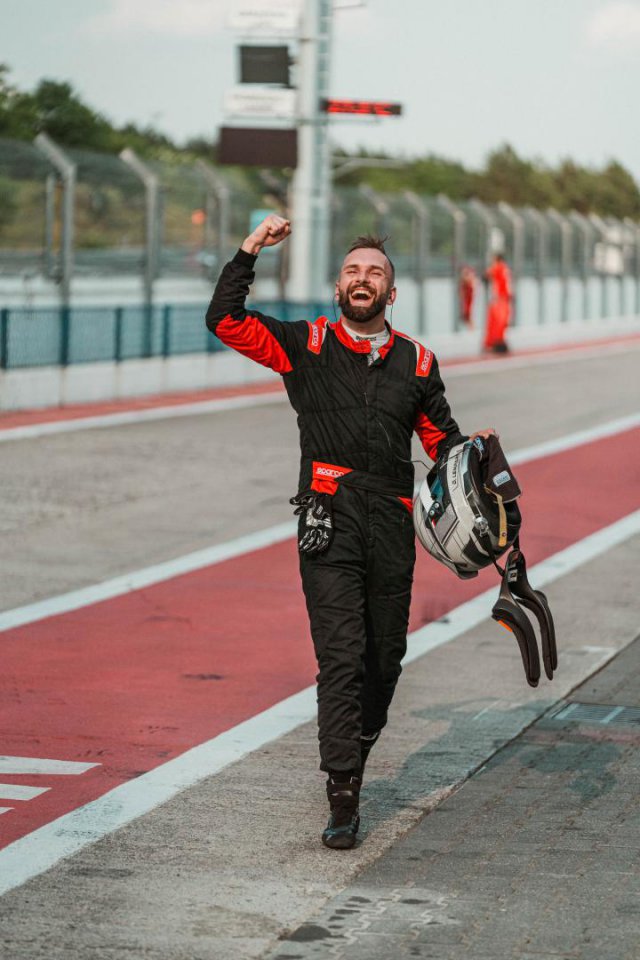 [FOTO] Świdniczanin Damian Lempart zwyciężył w ostatniej rundzie Mistrzostwach Polski Endurance