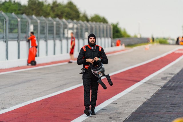 [FOTO] Świdniczanin Damian Lempart zwyciężył w ostatniej rundzie Mistrzostwach Polski Endurance
