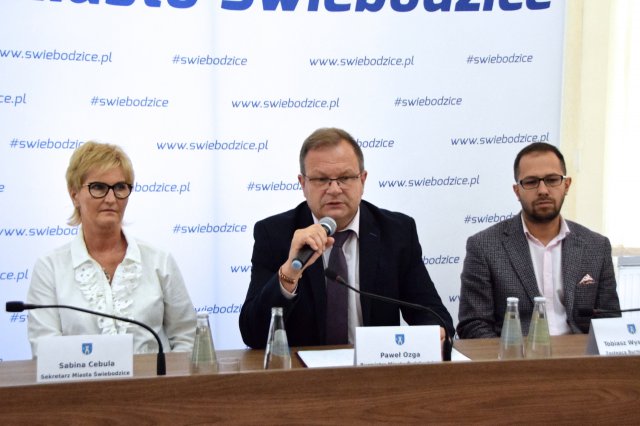 Współpracy Rady Miejskiej z Miastem Świebodzice i Burmistrzem Miasta - konferencja prasowa