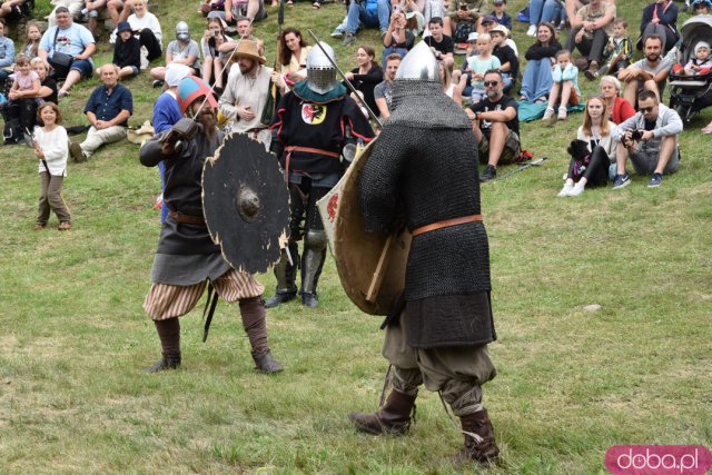 [FOTO] Tłumy na Jarmarku Średniowiecznym w Wierzbnej