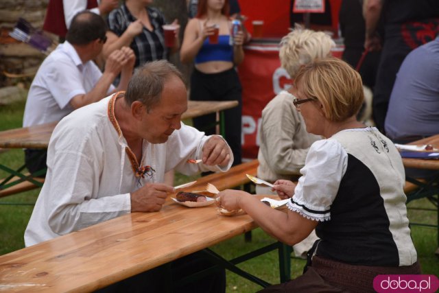 [FOTO] Tłumy na Jarmarku Średniowiecznym w Wierzbnej