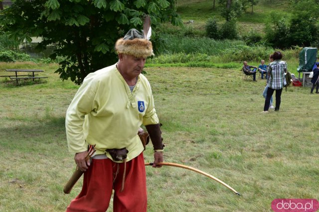 [FOTO] Tłumy na Jarmarku Średniowiecznym w Wierzbnej