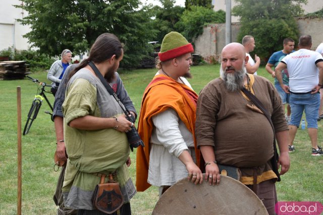 [FOTO] Tłumy na Jarmarku Średniowiecznym w Wierzbnej