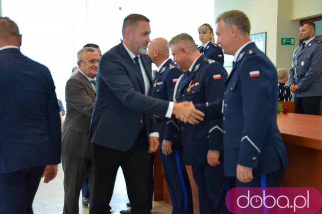 [FOTO] Uroczyste obchody Święta Policji z awansami i nagrodami
