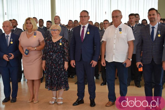 [FOTO] Uroczyste obchody Święta Policji z awansami i nagrodami