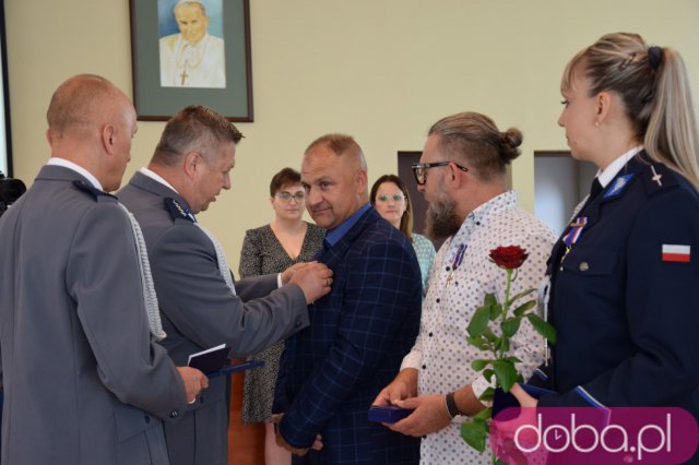 [FOTO] Uroczyste obchody Święta Policji z awansami i nagrodami
