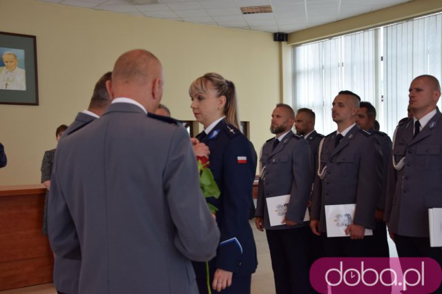 [FOTO] Uroczyste obchody Święta Policji z awansami i nagrodami