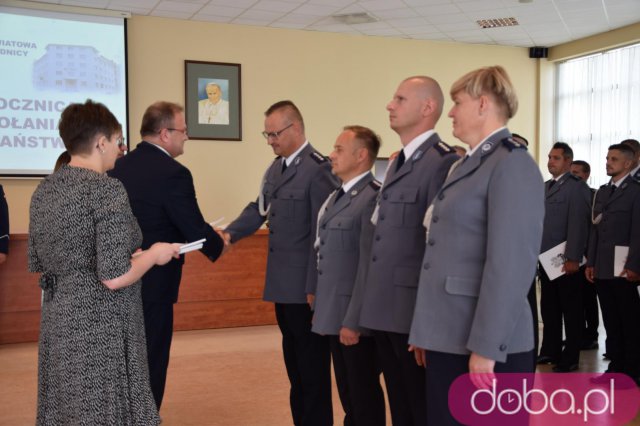 [FOTO] Uroczyste obchody Święta Policji z awansami i nagrodami