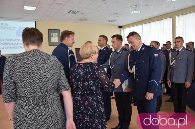 [FOTO] Uroczyste obchody Święta Policji z awansami i nagrodami