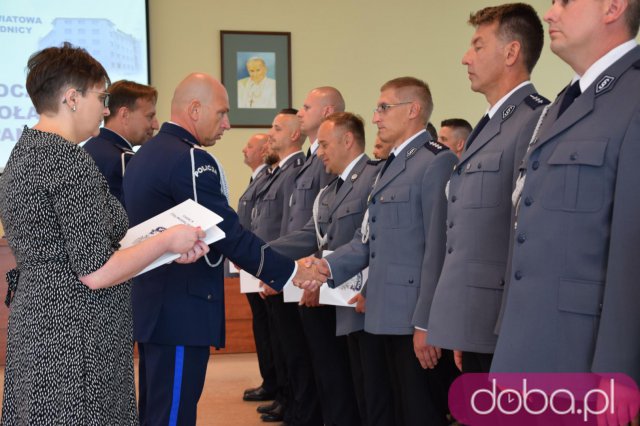 [FOTO] Uroczyste obchody Święta Policji z awansami i nagrodami