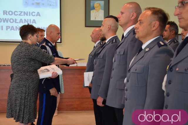 [FOTO] Uroczyste obchody Święta Policji z awansami i nagrodami