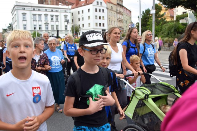 Wyruszyła XIX Piesza Pielgrzymka Diecezji Świdnickiej na Jasną Górę 