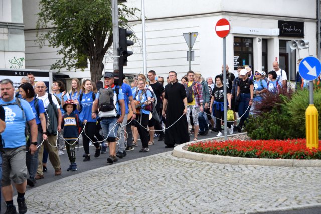 Wyruszyła XIX Piesza Pielgrzymka Diecezji Świdnickiej na Jasną Górę 