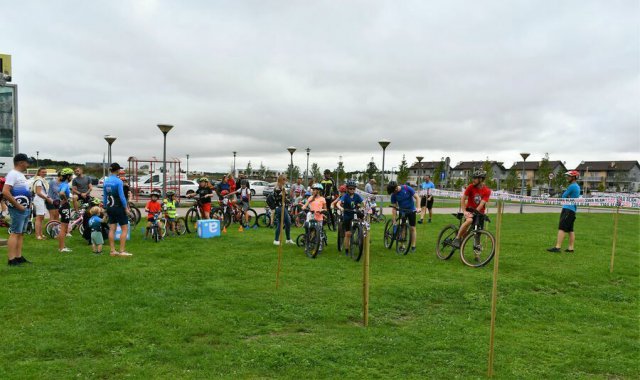 [FOTO]  II Piknik kolarski za nami 