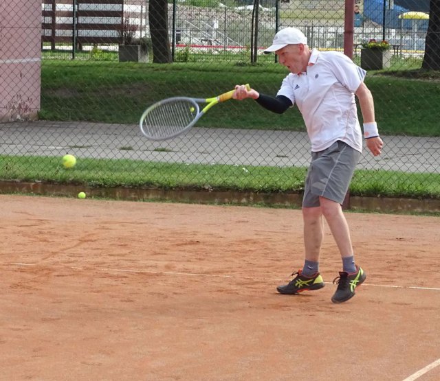 turnieju tenisowego mikstów upamiętniającej postać Wiesia Kułakowskiego,
