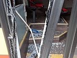 [FOTO] Pijany kierowca wjechał w autobus
