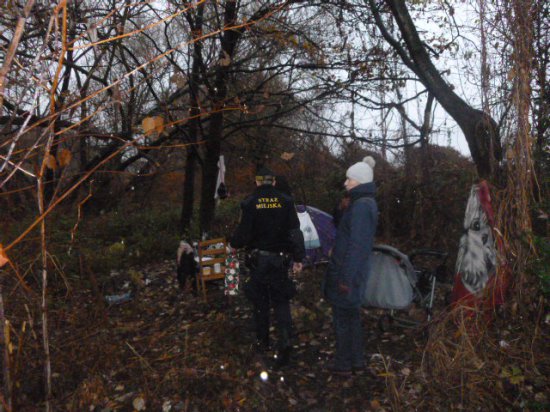 [FOTO] Mieszkają w namiotach.Nie bądźmy obojętni wobec osób bezdomnych