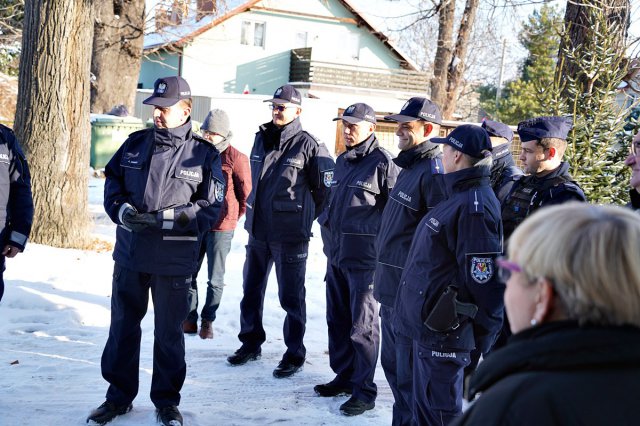 Nowy radiowóz dla policjantów ze Słotwiny