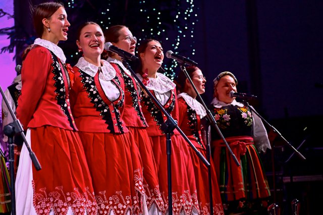 Kolędowanie z zespołem Enej 