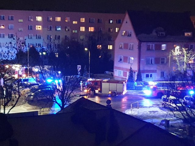 [FOTO] Wieczorna akcja strażaków na Dębowej
