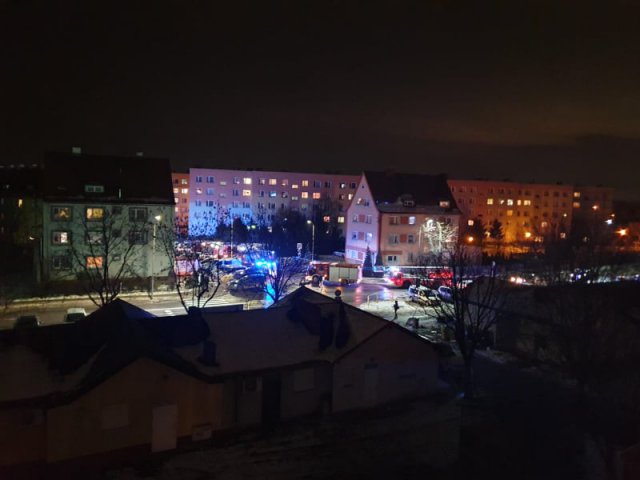 [FOTO] Wieczorna akcja strażaków na Dębowej
