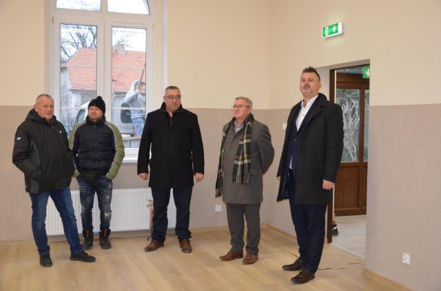 [FOTO] Zakończono remont świetlicy wiejskiej w Rogoźnicy