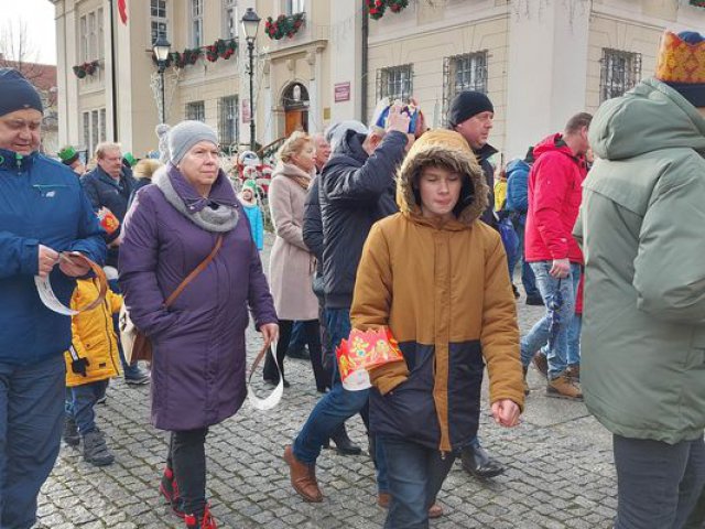 [FOTO] Barwny Orszak Trzech Króli przeszedł przez Świebodzice