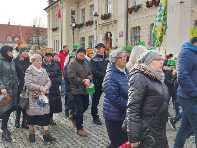 [FOTO] Barwny Orszak Trzech Króli przeszedł przez Świebodzice