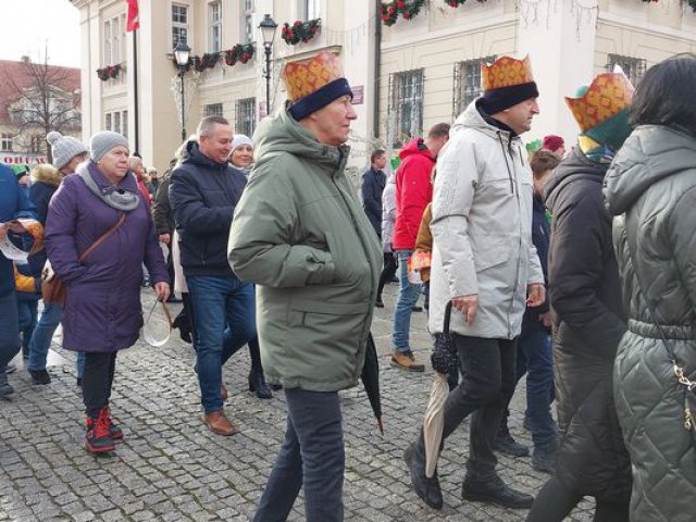 [FOTO] Barwny Orszak Trzech Króli przeszedł przez Świebodzice