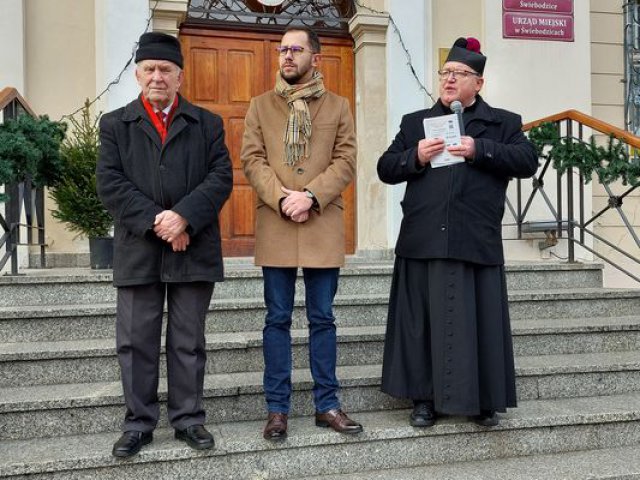 [FOTO] Barwny Orszak Trzech Króli przeszedł przez Świebodzice