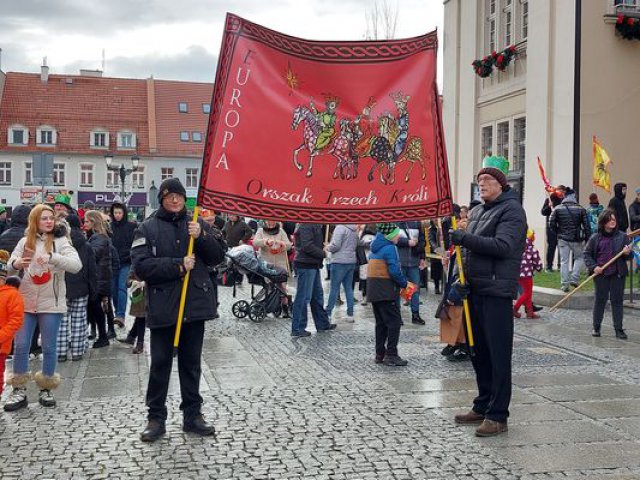 [FOTO] Barwny Orszak Trzech Króli przeszedł przez Świebodzice