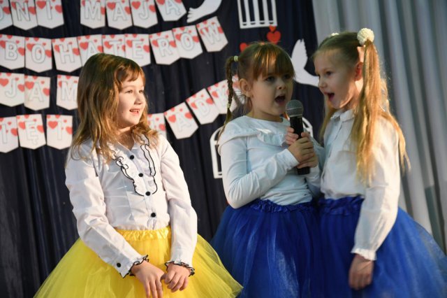 Dzień Babci i Dziadka w Szkole Podstawowej w Marcinowicach [Foto]