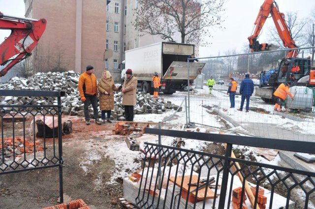 Schody z al. Niepodległości do ul. Garbarskiej prawie ukończone [Foto]