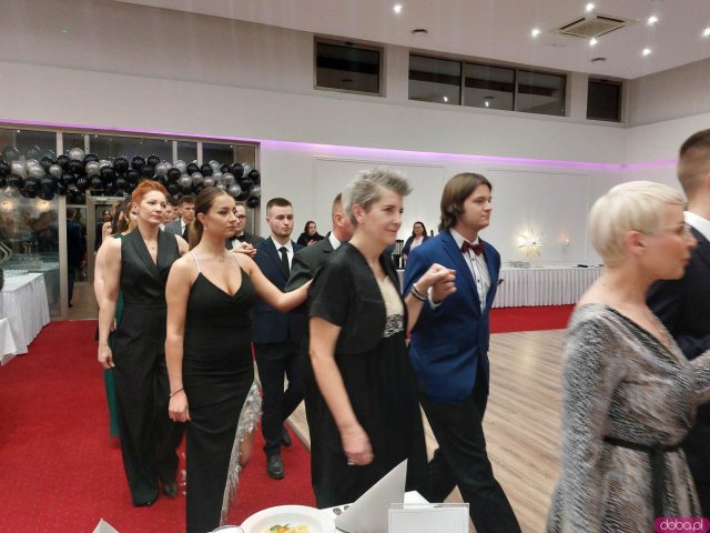 [FOTO] Studniówka 2023. Tak bawił się Zespół Szkół Hotelarsko-Turystycznych im. Tony Halika w Świdnicy