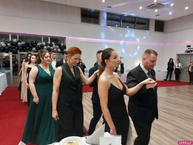 [FOTO] Studniówka 2023. Tak bawił się Zespół Szkół Hotelarsko-Turystycznych im. Tony Halika w Świdnicy