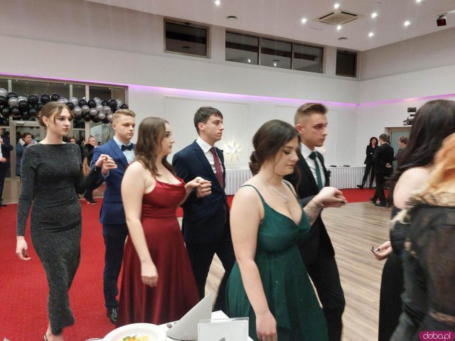 [FOTO] Studniówka 2023. Tak bawił się Zespół Szkół Hotelarsko-Turystycznych im. Tony Halika w Świdnicy