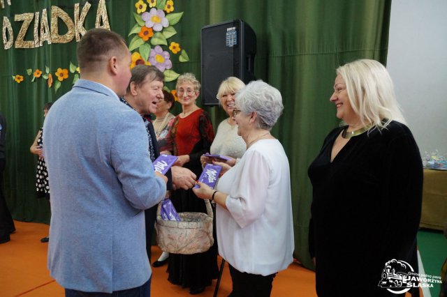 Przedstawienie z okazji Dnia Babci i Dziadka w Starym Jaworowie [Foto]